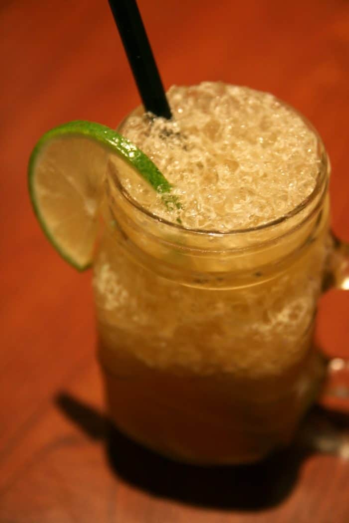 Lemon ice green tea
