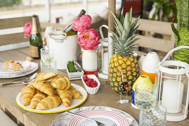 Tropical Entertaining