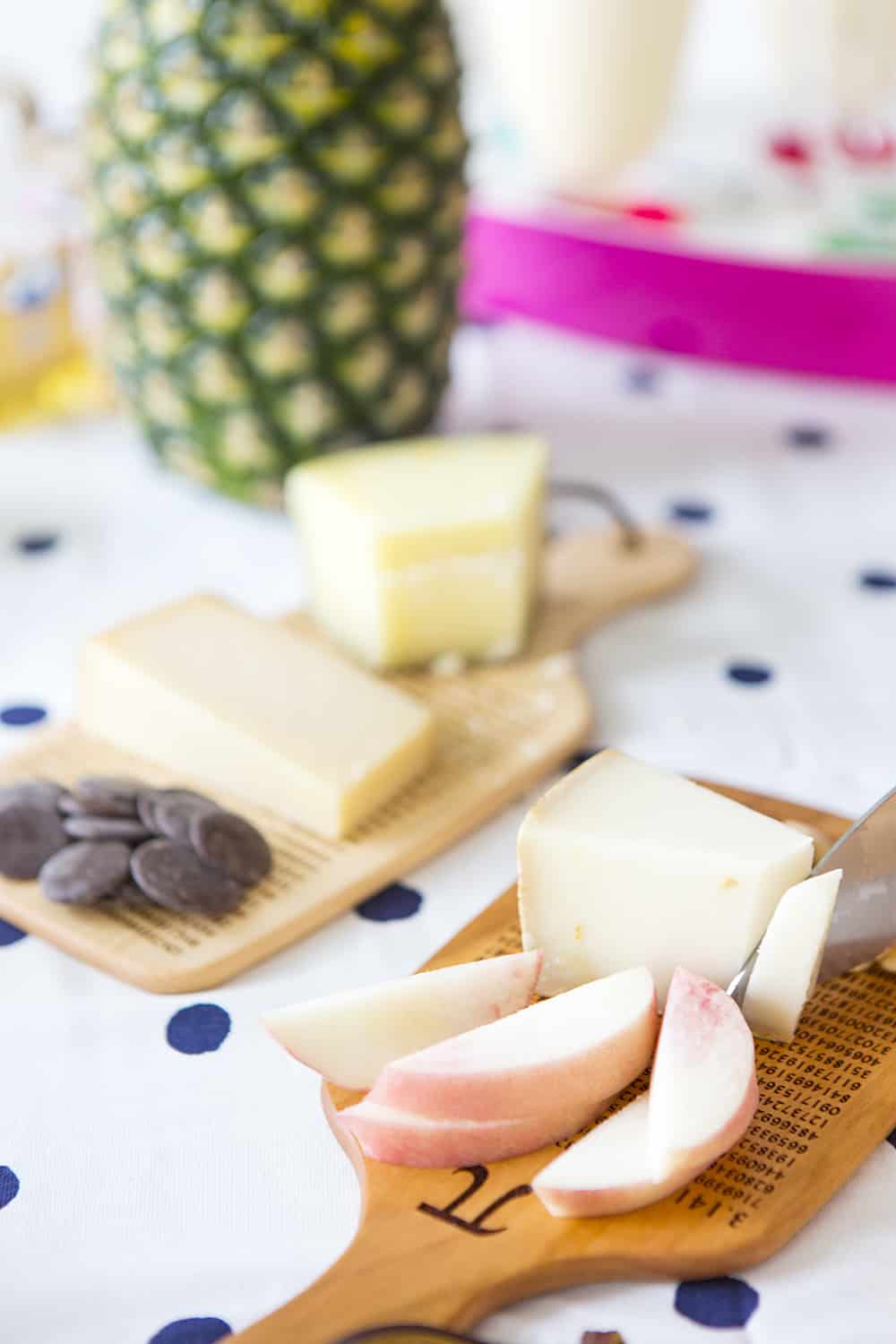 How to Host a Cheese Tasting Party 