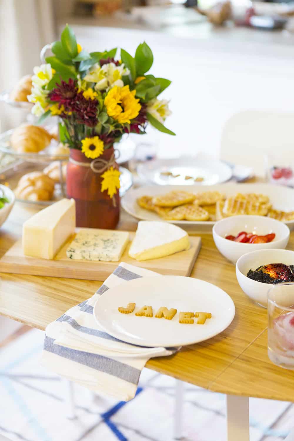 10 Tips For Hosting A Successful Dinner Party