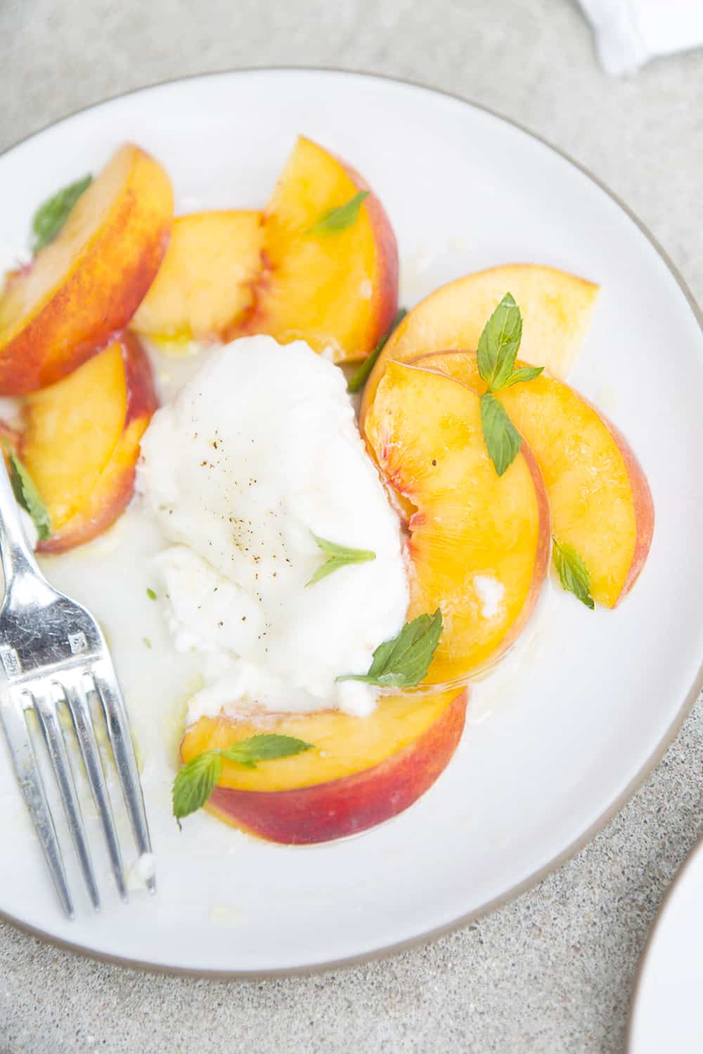 Peaches Burrata