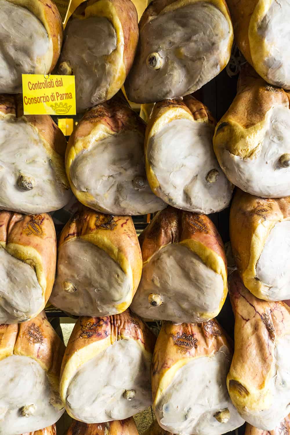 Prosciutto di Parma, food in Italy