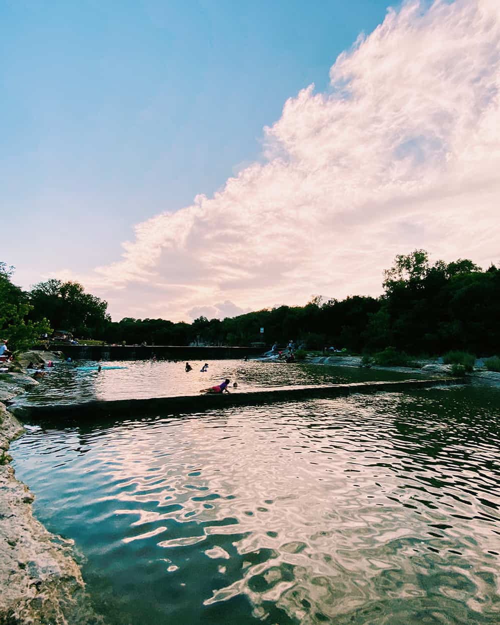 Blue Hole In Georgetown Texas | swimming holes in austin